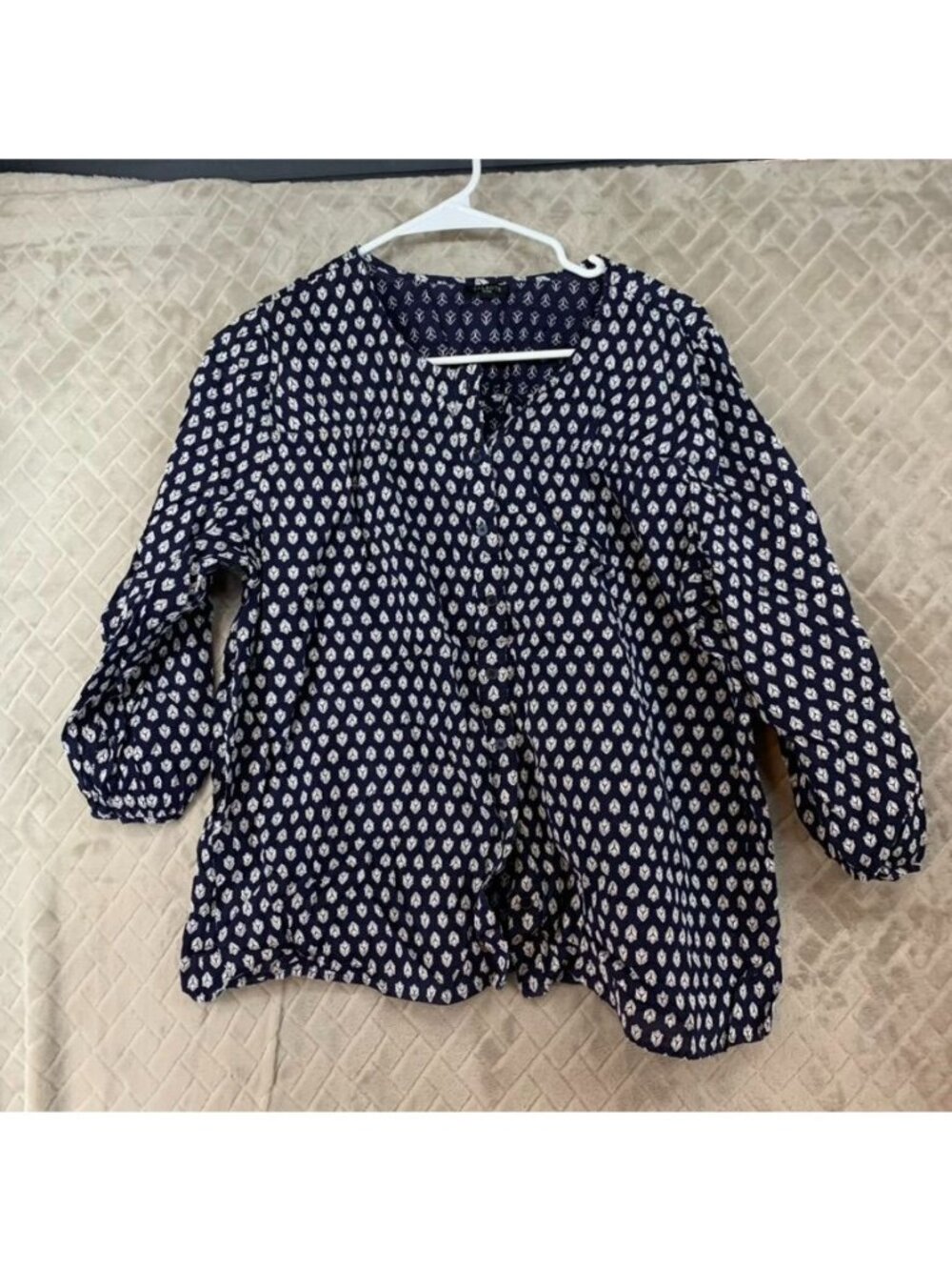 Talbots Blouse Womens Lp Navy Blue & White Ditsy Floral Button-Up 3/4 Sleeve
